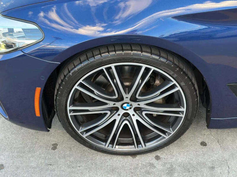 2019 BMW 5 Series 540i