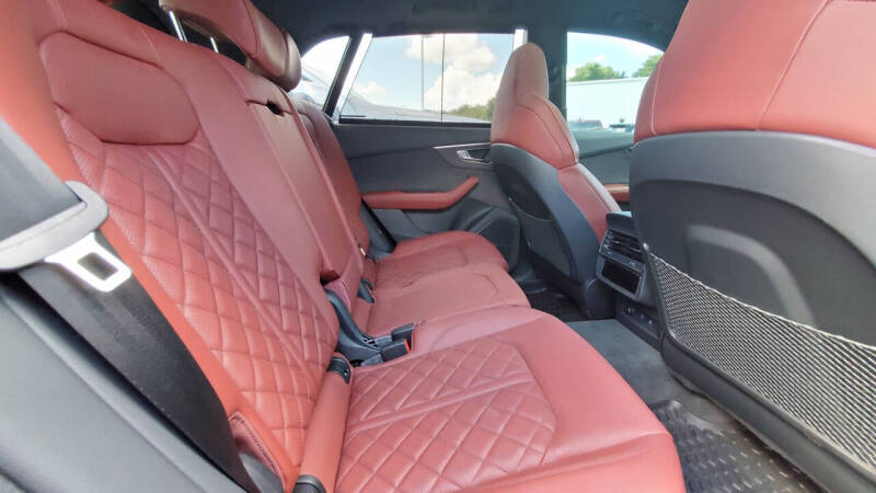 2024 Audi SQ8 4.0T quattro Prestige