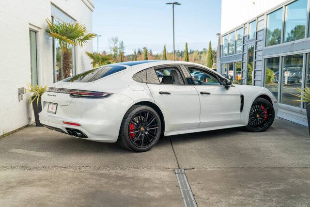 2018 Porsche Panamera 15