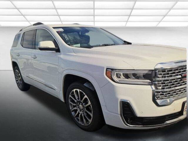 2023 GMC Acadia Denali's photo