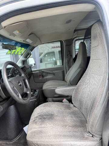 2017 GMC Savana 2500