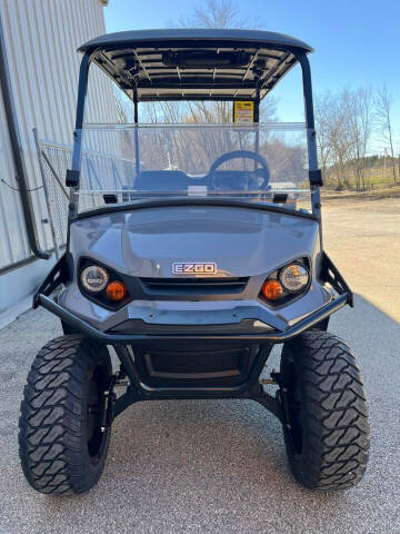 2024 E-Z-GO Express S4 Gas