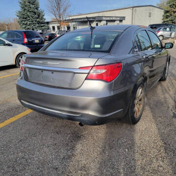 2013 Chrysler 200 Touring
