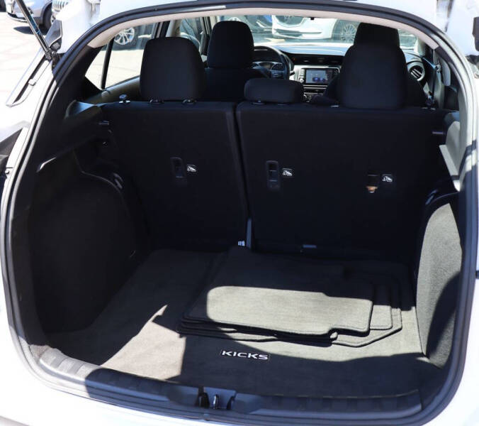 2023 Nissan Kicks S