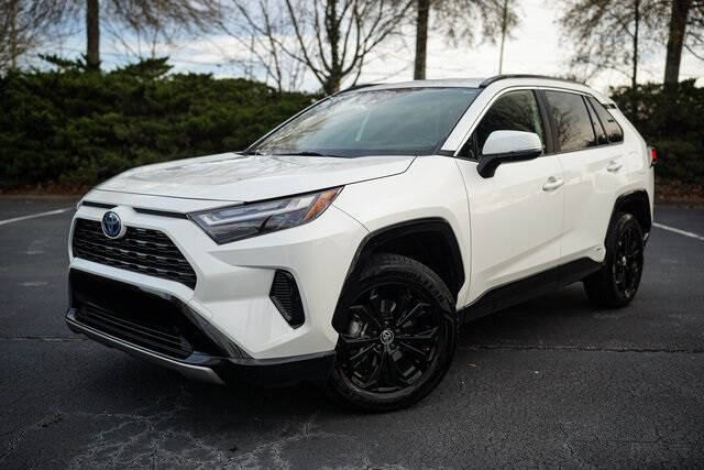 2022 Toyota RAV4 Hybrid SE