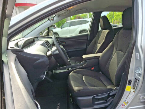 2022 Toyota Prius LE