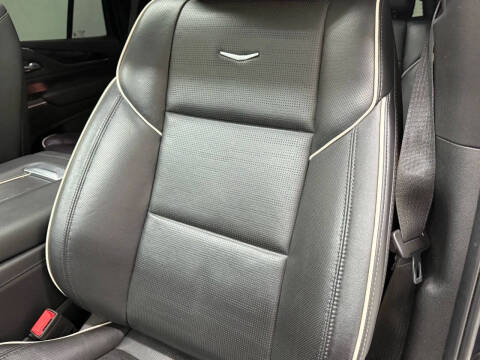 2023 Cadillac Escalade Sport