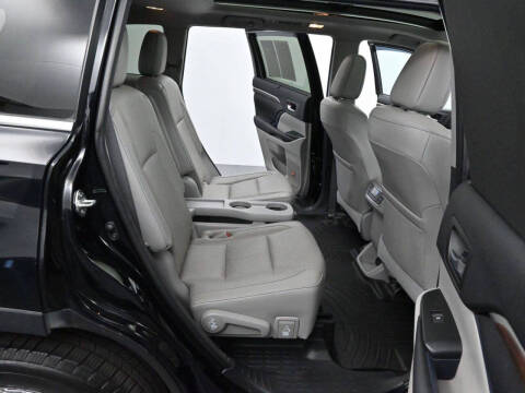 2016 Toyota Highlander Limited Platinum