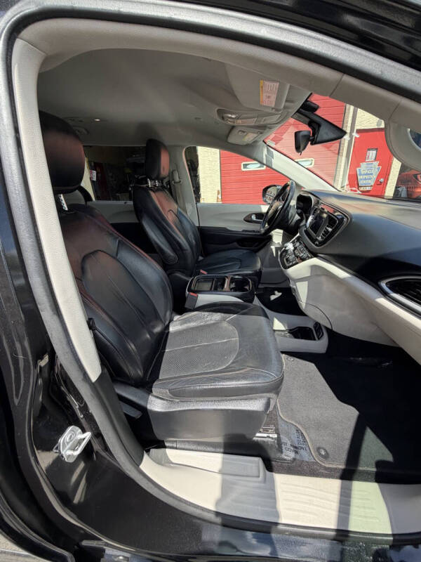 2018 Chrysler Pacifica Touring L