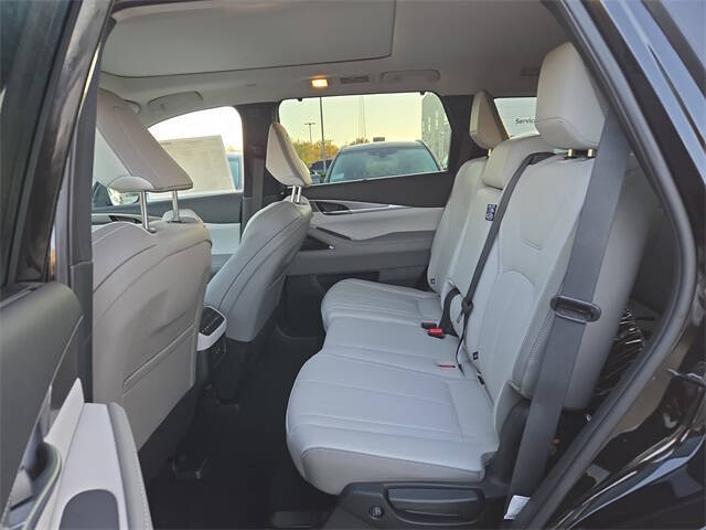 2026 Infiniti QX60 Luxe