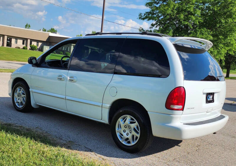 2000 Dodge Caravan SE