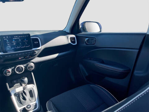 2024 Hyundai Venue Limited