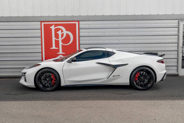 2024 Chevrolet Corvette 35