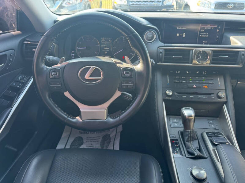 2018 Lexus IS 300