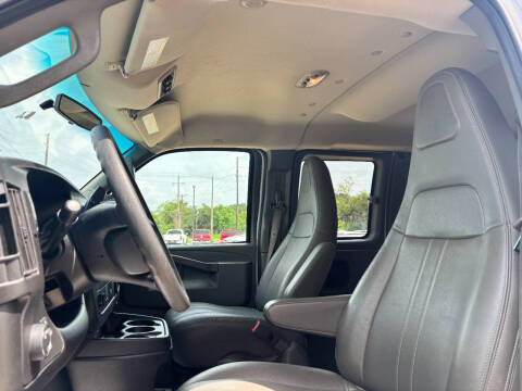 2017 Chevrolet Express LS 3500