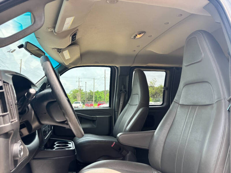 2017 Chevrolet Express LS 3500