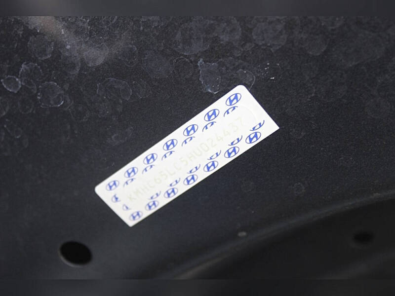 2017 Hyundai Ioniq Hybrid Blue