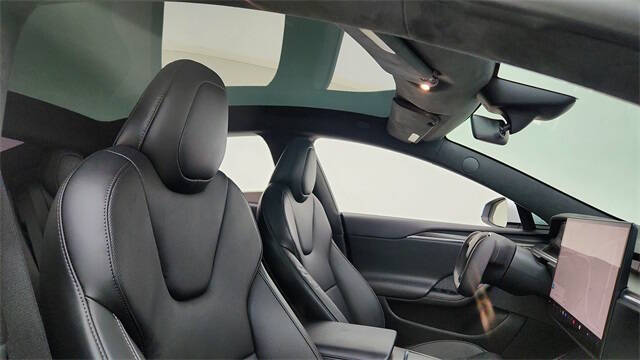 2023 Tesla Model S Plaid