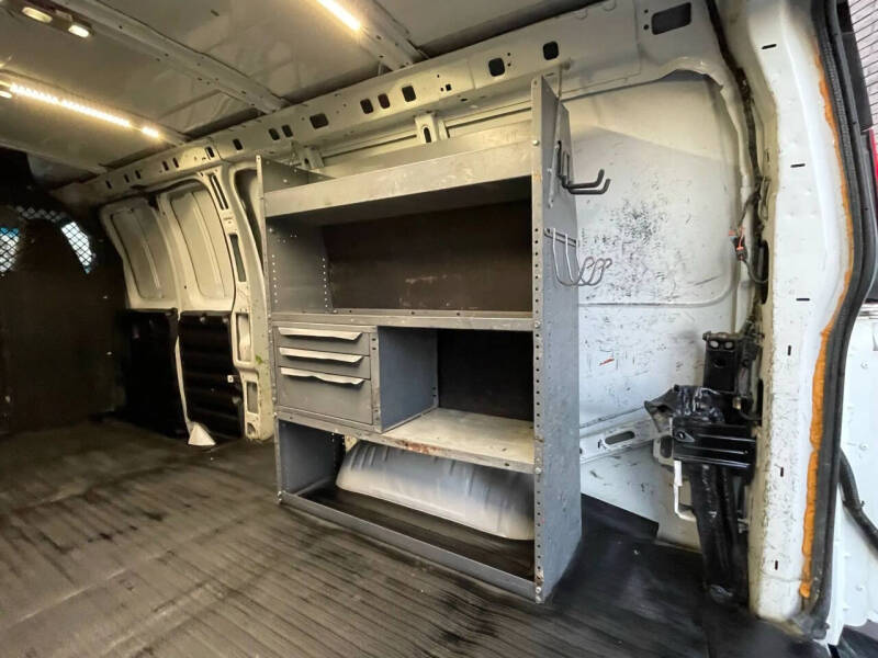 2016 Chevrolet Express 2500