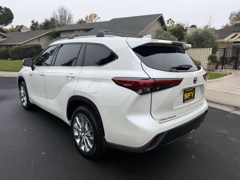 2020 Toyota Highlander Hybrid Limited
