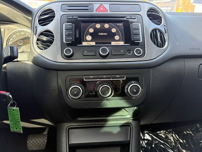 2011 Volkswagen Tiguan SEL