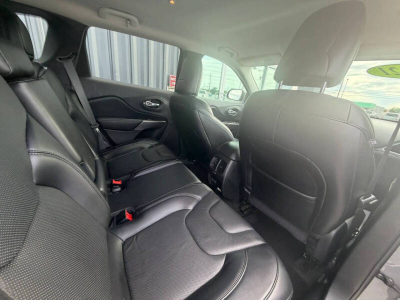 2021 Jeep Cherokee Latitude Lux