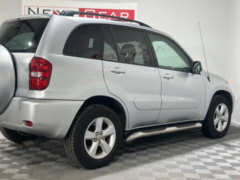 2004 Toyota RAV4