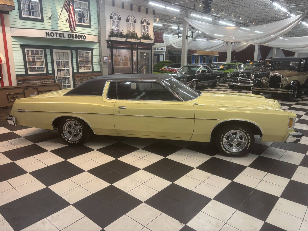 1973 Ford Galaxie 500 3