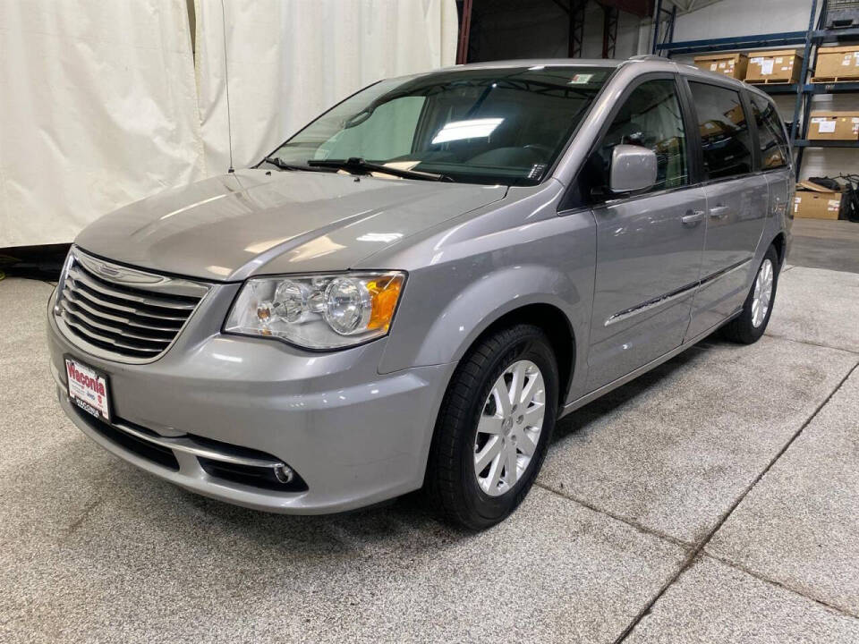 2016 Chrysler Town and Country for sale at Victoria Auto Sales in Victoria, MN