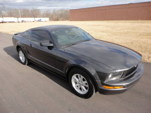 2007 Ford Mustang V6 Deluxe