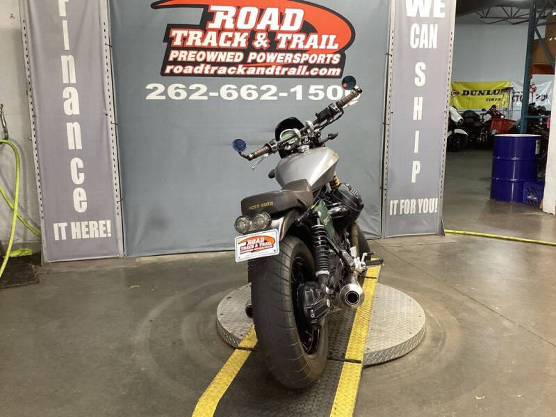 2021 Moto Guzzi V9 Bobber Centenario E5