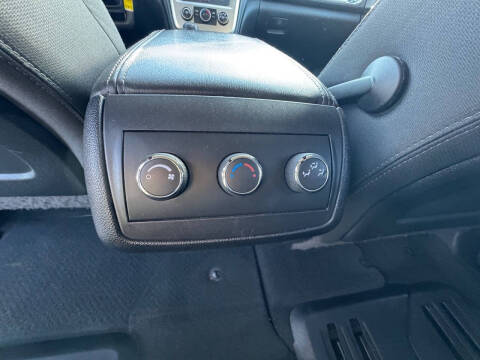 2015 GMC Acadia SLE-2