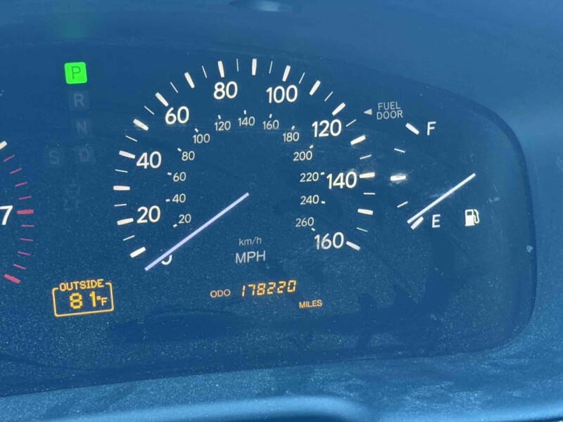 2005 Lexus LS 430