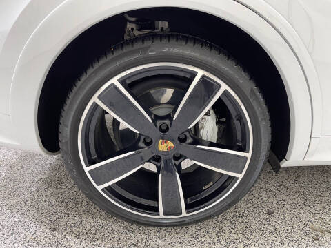 2021 Porsche Cayenne Turbo