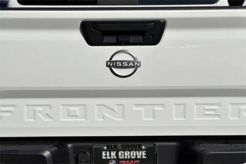 2024 Nissan Frontier SV