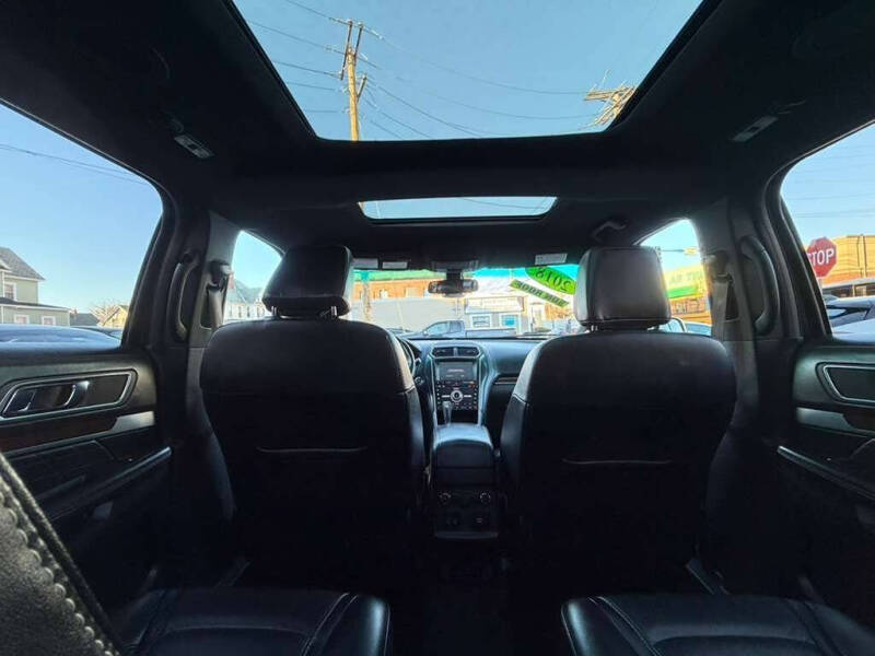 2018 Ford Explorer Platinum