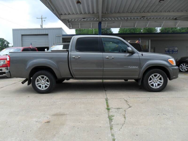 2005 Toyota Tundra for sale at C MOORE CARS in Grove OK