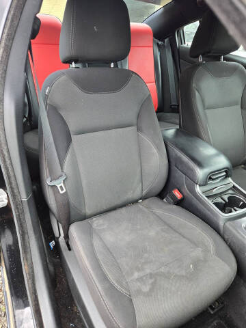 2015 Dodge Charger SE