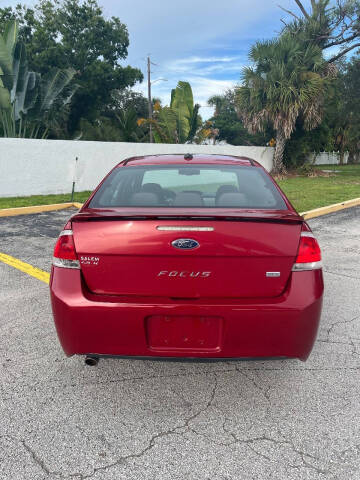 2011 Ford Focus Sport SES