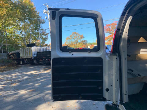 2024 Chevrolet Express 2500