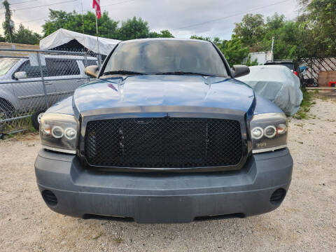 2005 Dodge Dakota for sale at 1st Klass Auto Sales in Hollywood FL