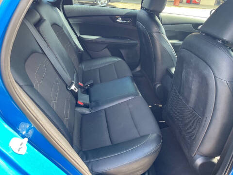 2022 Kia Forte GT Line
