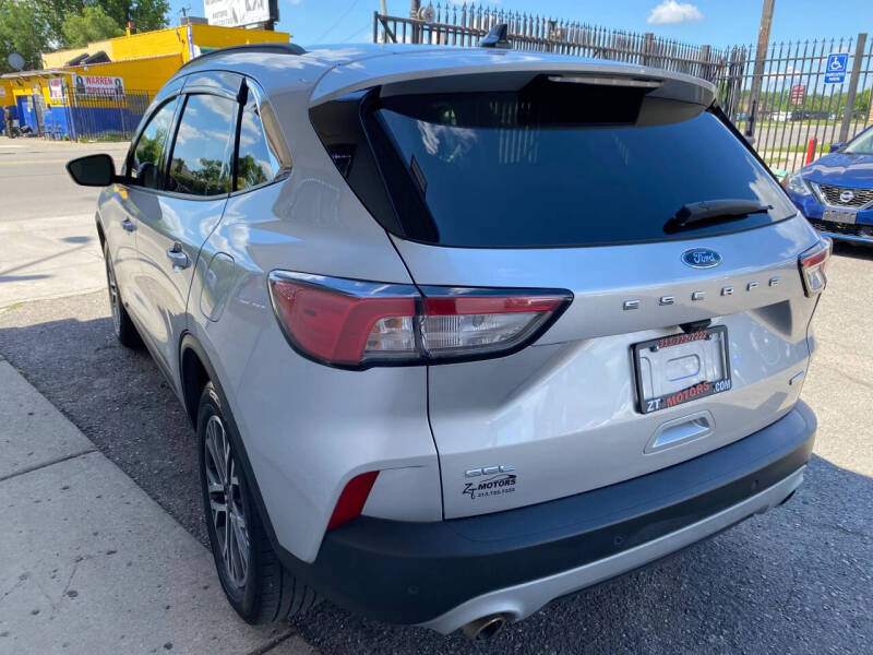 2020 Ford Escape SEL