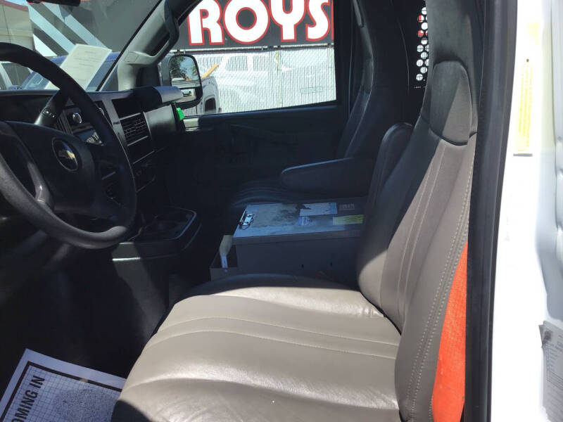 2017 Chevrolet Express 2500