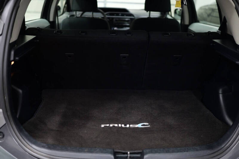 2014 Toyota Prius c Two