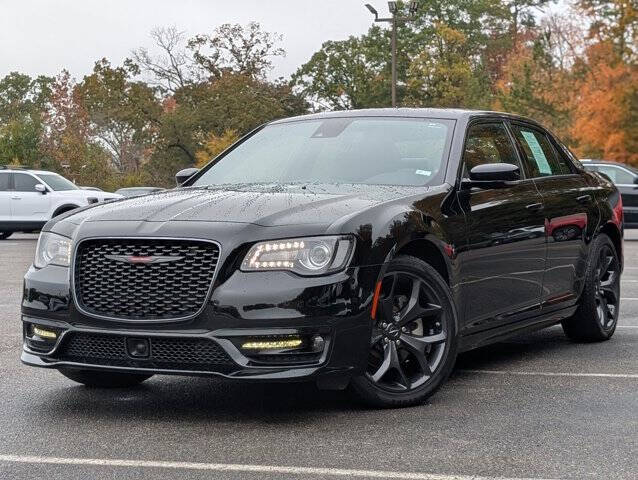 2023 Chrysler 300 S V8