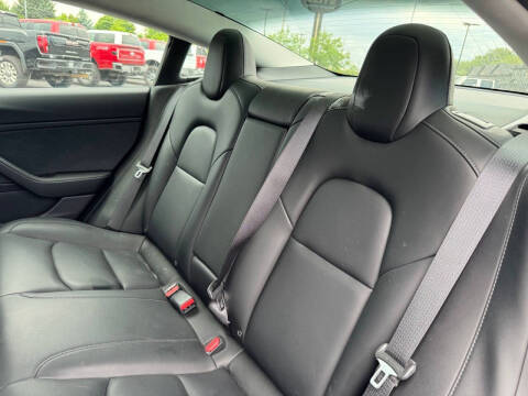 2019 Tesla Model 3 Mid Range