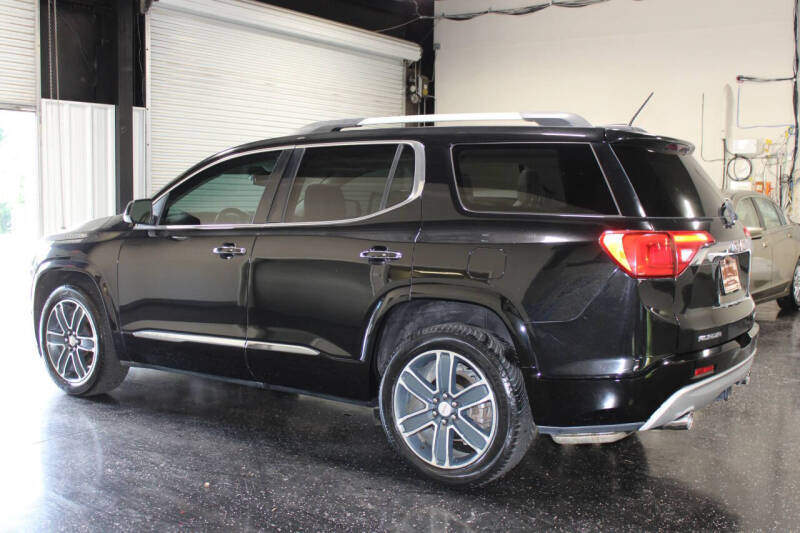 2017 GMC Acadia Denali
