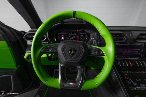 2024 Lamborghini Urus S