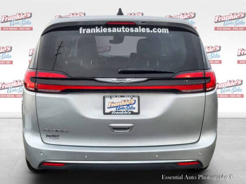 2024 Chrysler Pacifica Touring L